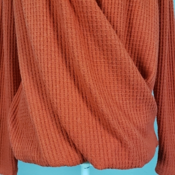 Akemi + Kin Anthropologie Woodruff Waffle Knit Wrap Sweater Top Orange - Picture 4 of 8